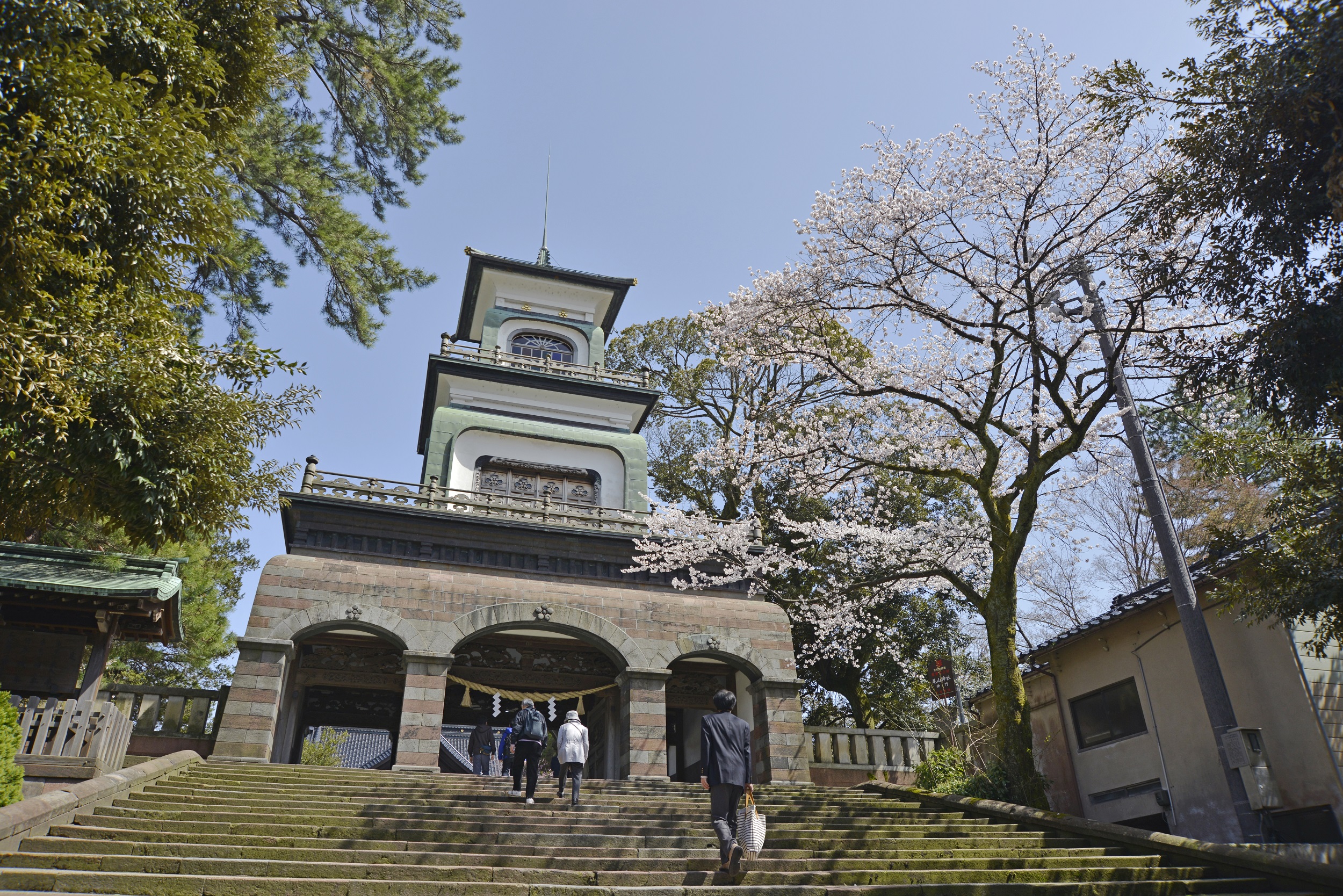 石川尾山神社