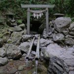 三重県恵利原の水穴